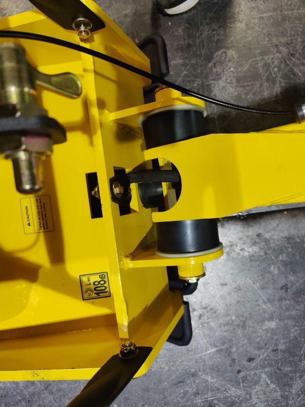 Виброплита реверсивная гидравлическая TOR CY-350 300кг, 40кН (Honda) чугунная плита